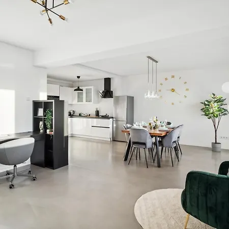 Lejlighed Design-apartment - Zentrum - 2 Balkons - 118m2 - Netflix