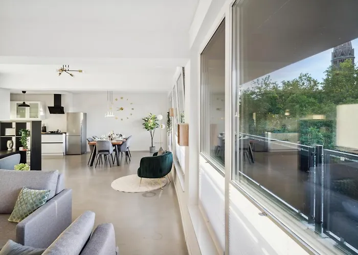 Design-apartment - Zentrum - 2 Balkons - 118m2 - Netflix 公寓 *