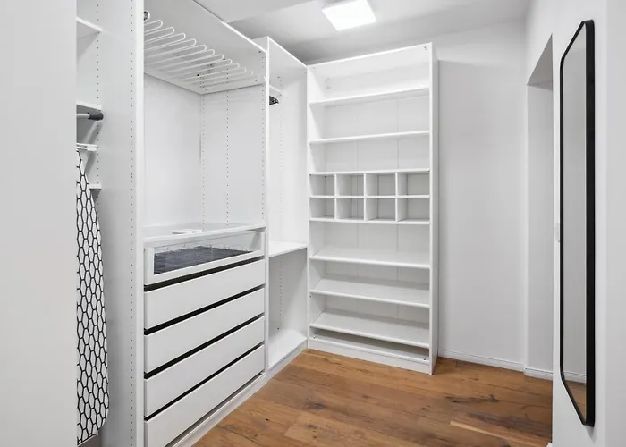 Design-apartment - Zentrum - 2 Balkons - 118m2 - Netflix Apartmán